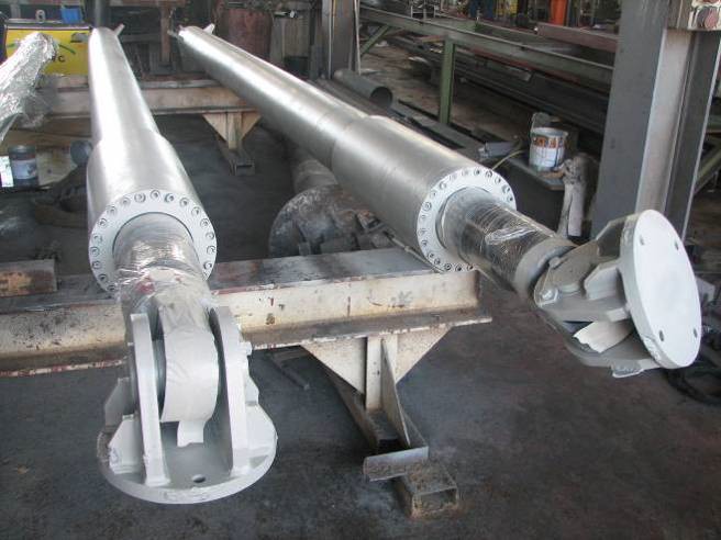 Proceso de reparación de un pistón columna